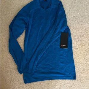 Lululemon men’s workout shirt